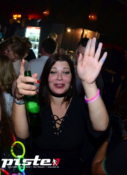  Die 90er Party | Schmidts Tivoli