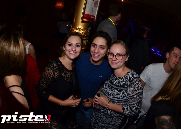  Die 90er Party | Schmidts Tivoli