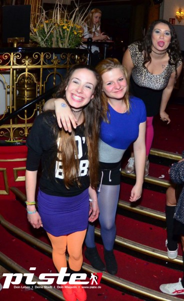  Die 90er Party | Schmidts Tivoli