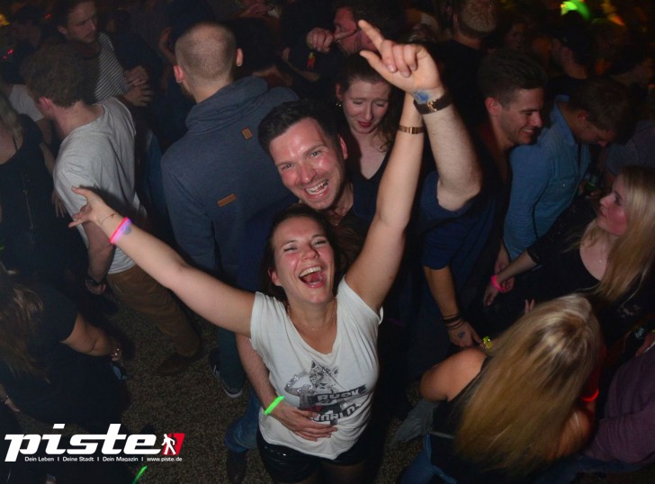  Die 90er Party | Schmidts Tivoli