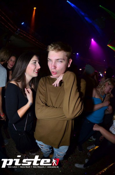  Die 90er Party | Schmidts Tivoli