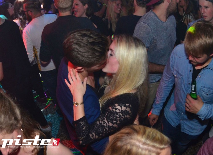  Die 90er Party | Schmidts Tivoli