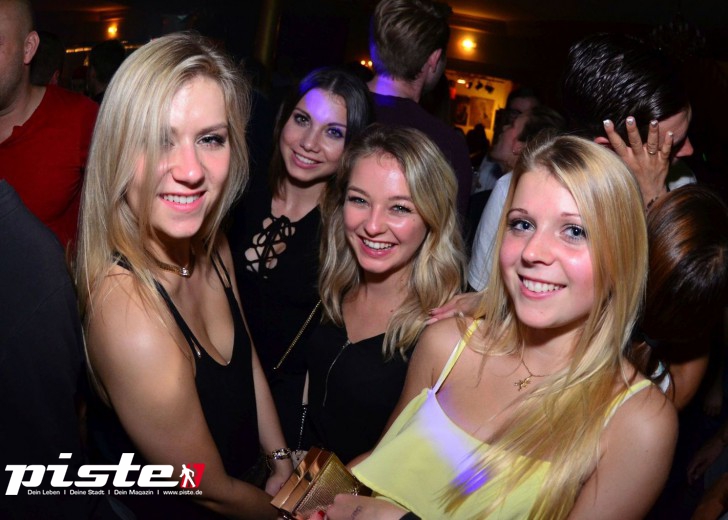  Die 90er Party | Schmidts Tivoli