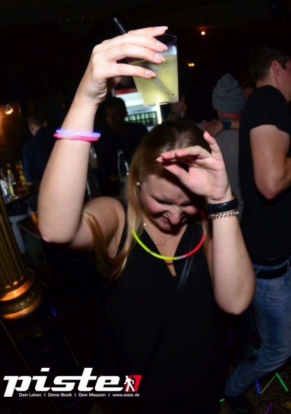  Die 90er Party | Schmidts Tivoli