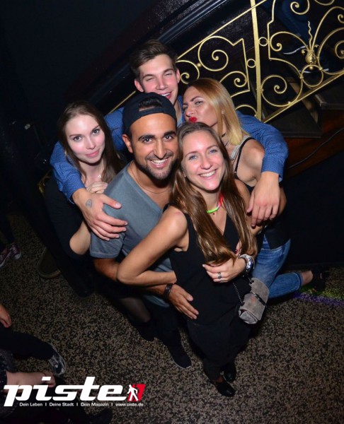  Die 90er Party | Schmidts Tivoli