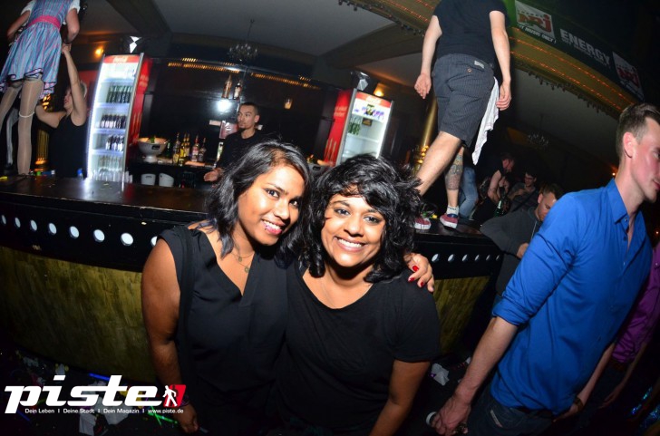  Die 90er Party | Schmidts Tivoli