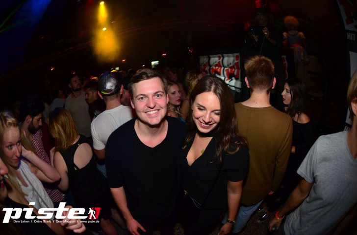  Die 90er Party | Schmidts Tivoli