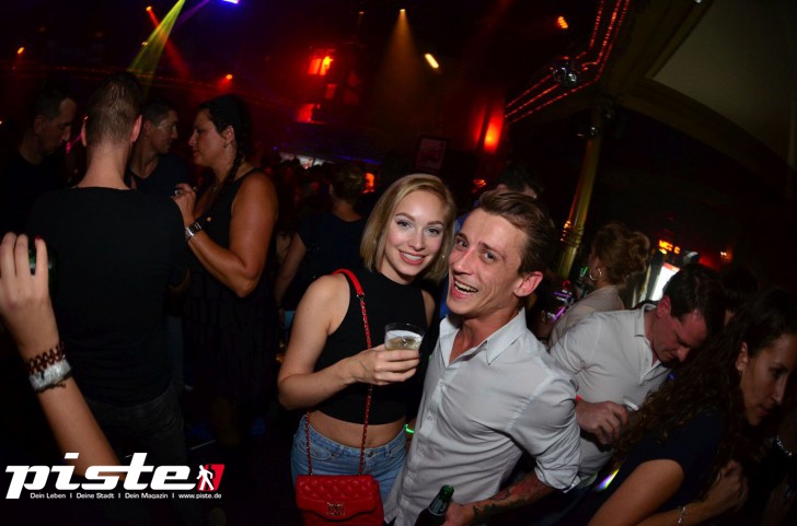  Die 90er Party | Schmidts Tivoli