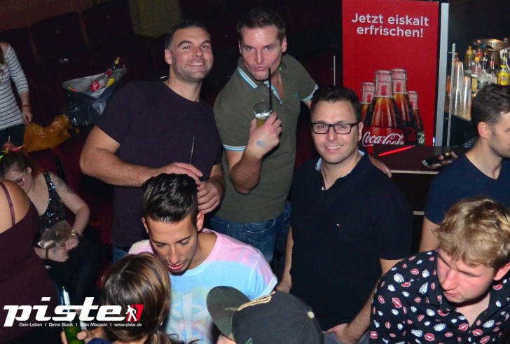  Die 90er Party | Schmidts Tivoli