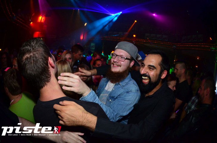  Die 90er Party | Schmidts Tivoli