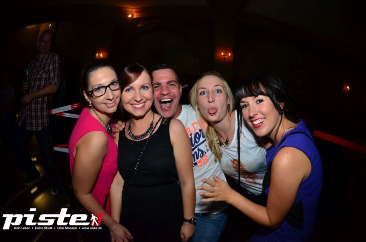  Die 90er Party | Schmidts Tivoli