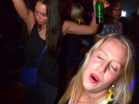  Die 90er Party | Schmidts Tivoli