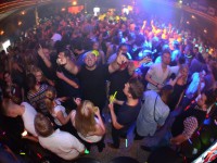  Die 90er Party | Schmidts Tivoli