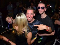  Die 90er Party | Schmidts Tivoli