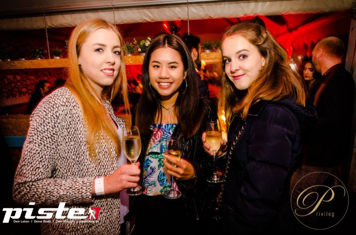 DEINELIMO.de & PISTE & VIRTUALNIGHTS | Sky and Sand Beachclub