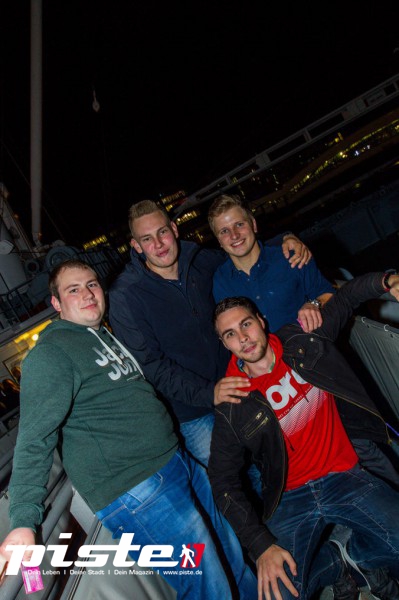Bluelightparty | Cap San Diego