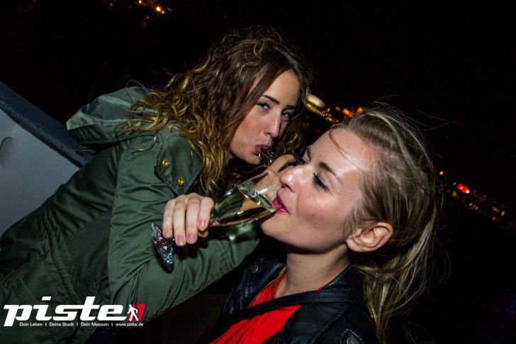 Bluelightparty | Cap San Diego