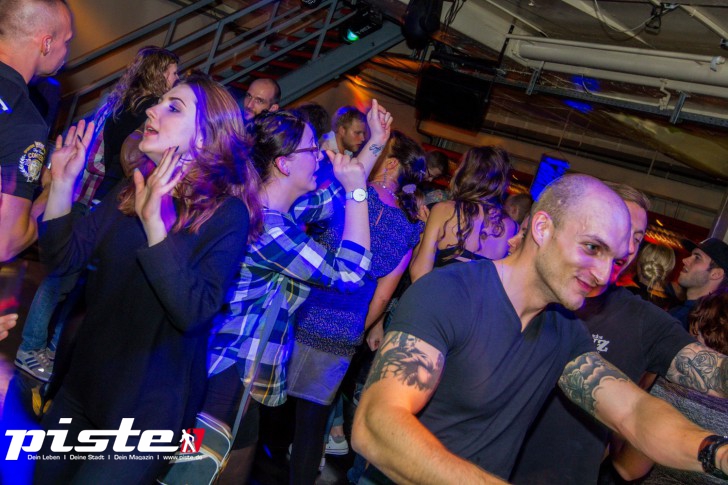 Bluelightparty | Cap San Diego
