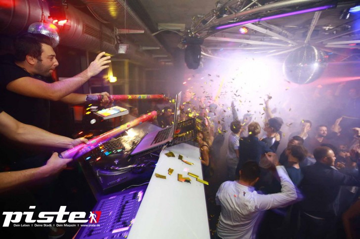 Samstag | Thomas Read