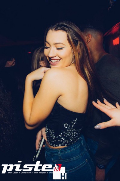 Royal Wednesday | H1 Club
