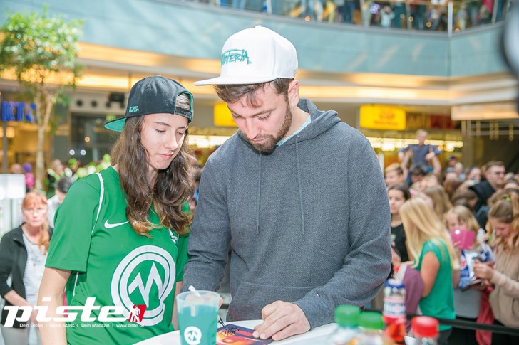 Autogrammstunde Marteria