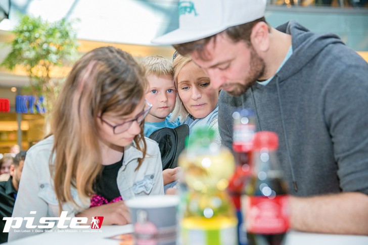Autogrammstunde Marteria