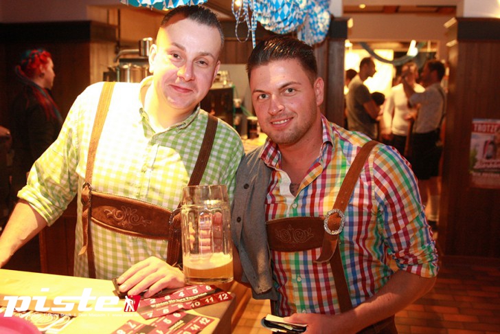 Oktoberfest mit Wahl zur Bierkönigin