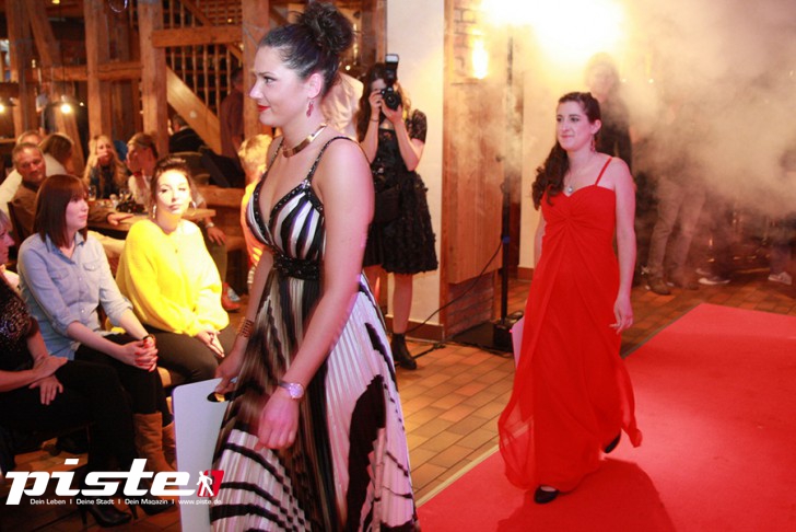 Oktoberfest mit Wahl zur Bierkönigin