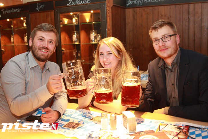 Oktoberfest mit Wahl zur Bierkönigin