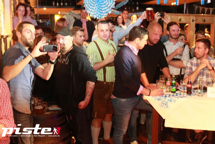 Oktoberfest mit Wahl zur Bierkönigin