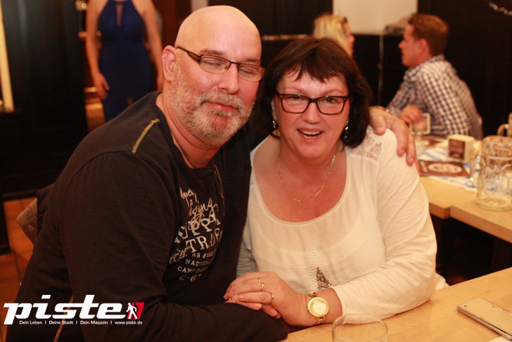 Oktoberfest mit Wahl zur Bierkönigin