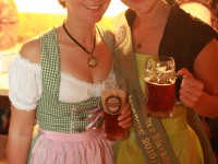 Oktoberfest mit Wahl zur Bierkönigin