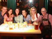 Oktoberfest mit Wahl zur Bierkönigin