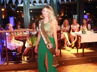 Oktoberfest mit Wahl zur Bierkönigin