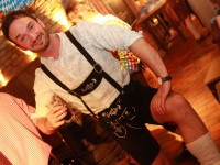 Oktoberfest mit Wahl zur Bierkönigin