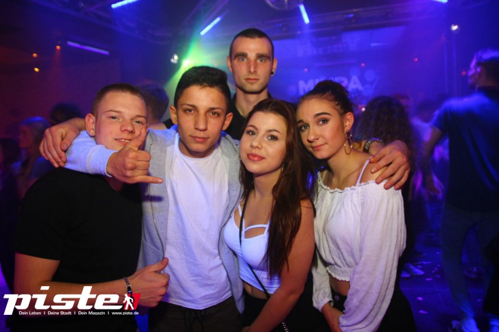 Vier Partys in einer Nacht