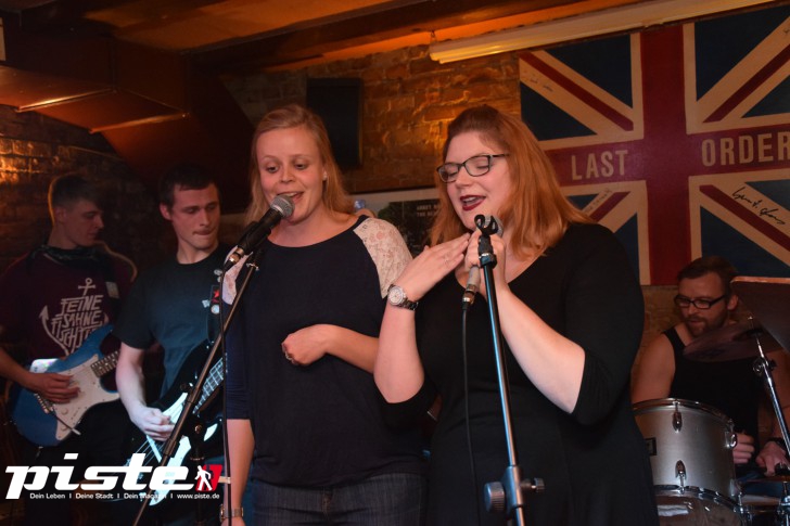 Karach-O-ke live