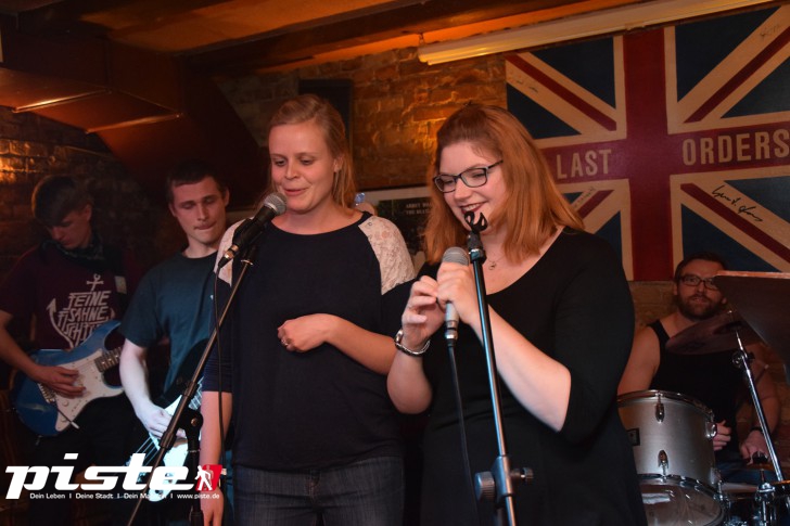 Karach-O-ke live