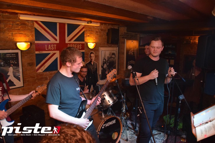 Karach-O-ke live