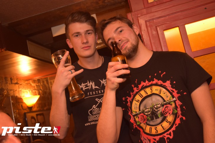 Karach-O-ke live