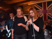 Karach-O-ke live