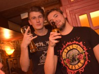 Karach-O-ke live