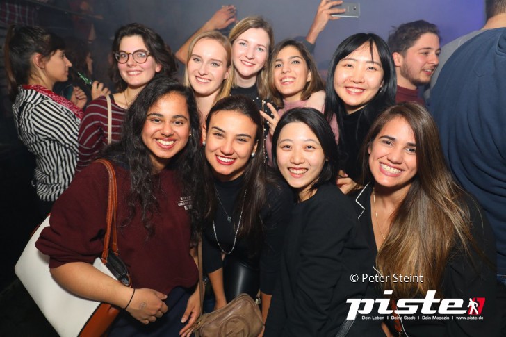 XXL SEMESTER OPENING PARTY