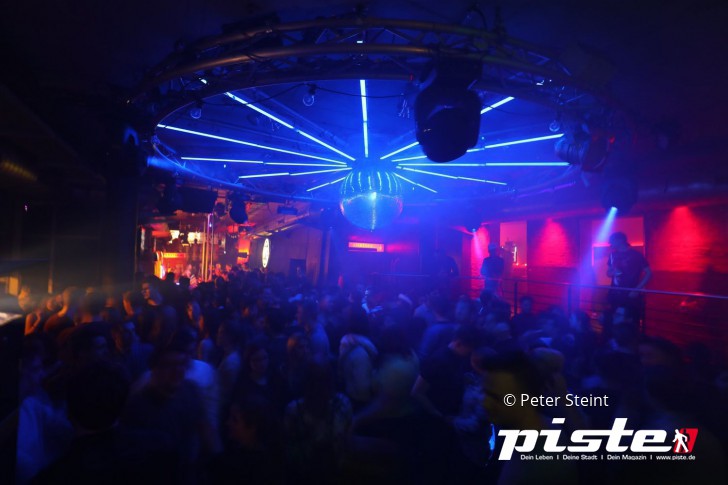 XXL SEMESTER OPENING PARTY
