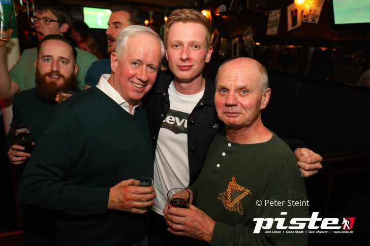 XXL SEMESTER OPENING PARTY