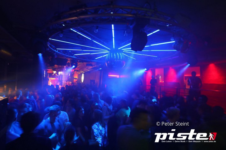 XXL SEMESTER OPENING PARTY