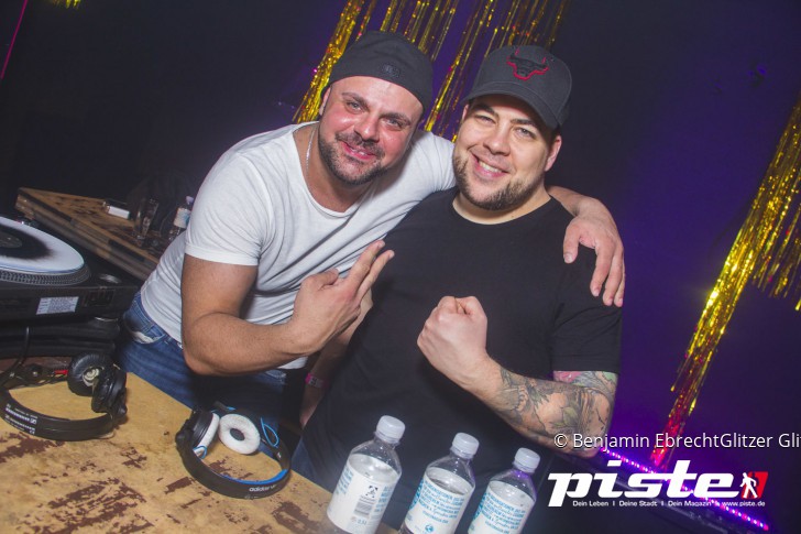 GLITZER GLITZER PARTY