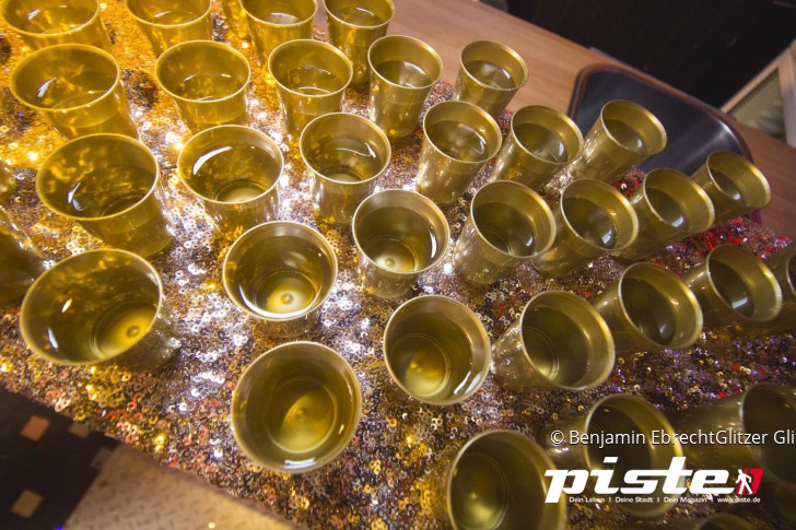 GLITZER GLITZER PARTY