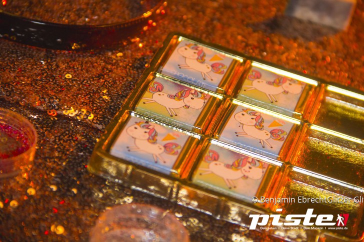 GLITZER GLITZER PARTY