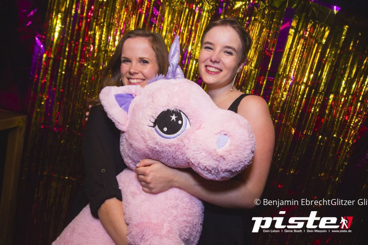 GLITZER GLITZER PARTY